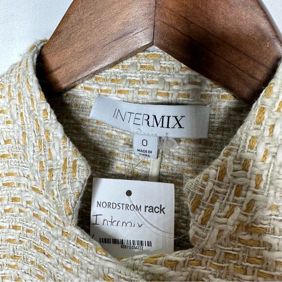 INTERMIX Yellow & White Woven Front Zip Blazer NWT in Size 0 - Picture 2 of 6